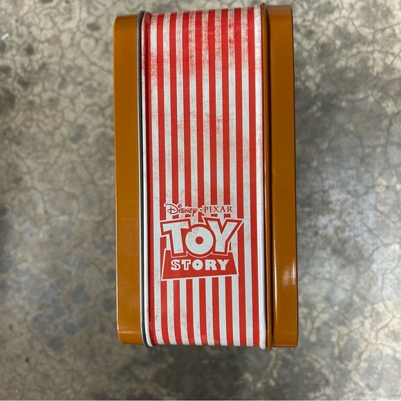 NWT Disney Pixar Toy Story 4 Duke Caboom Tin Lunch Box Tote - Picture 5 of 7